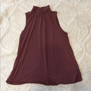 Sleeveless turtle neck blouse